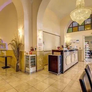 Maryelen Hotel